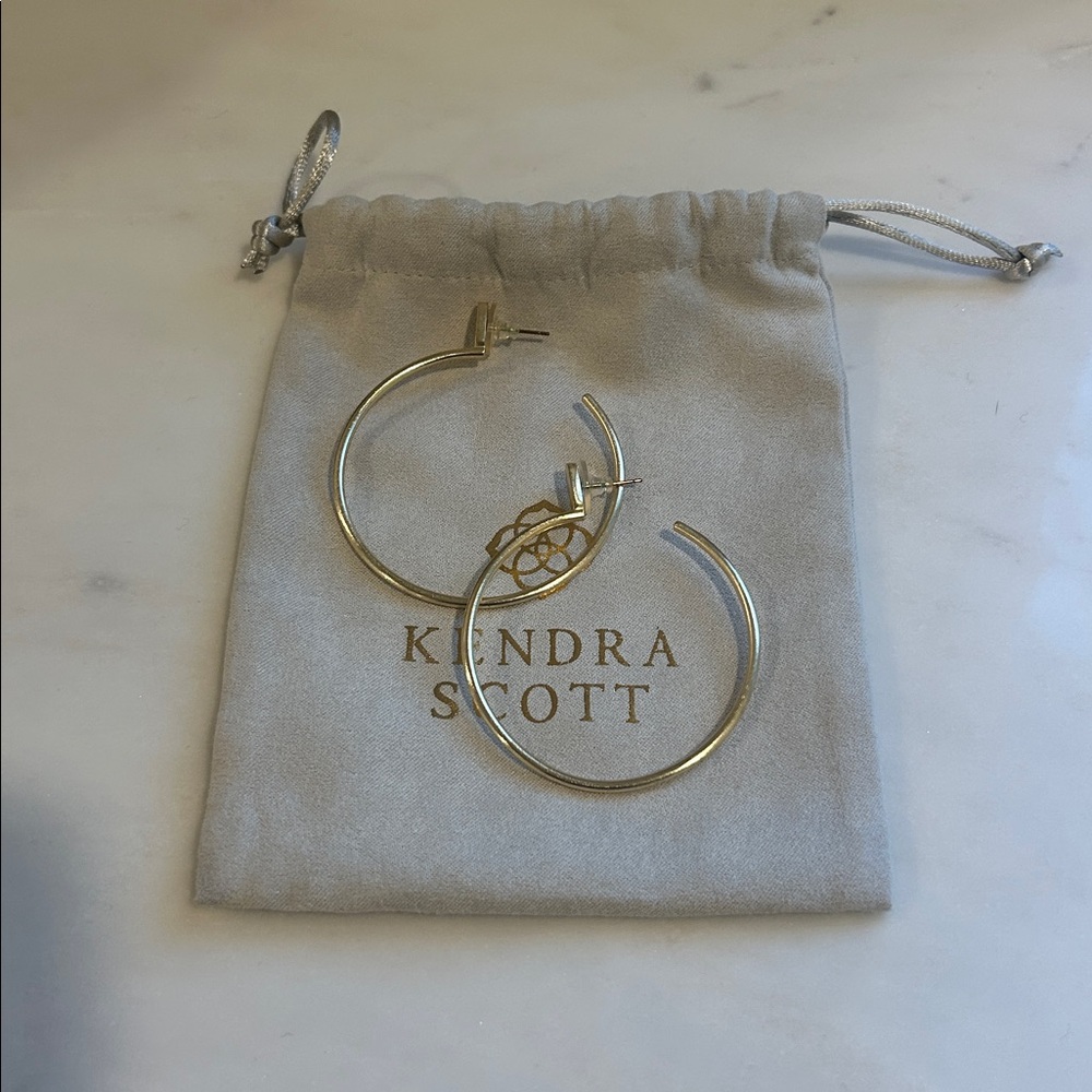 Kendra Scott Classic Gold Hoops